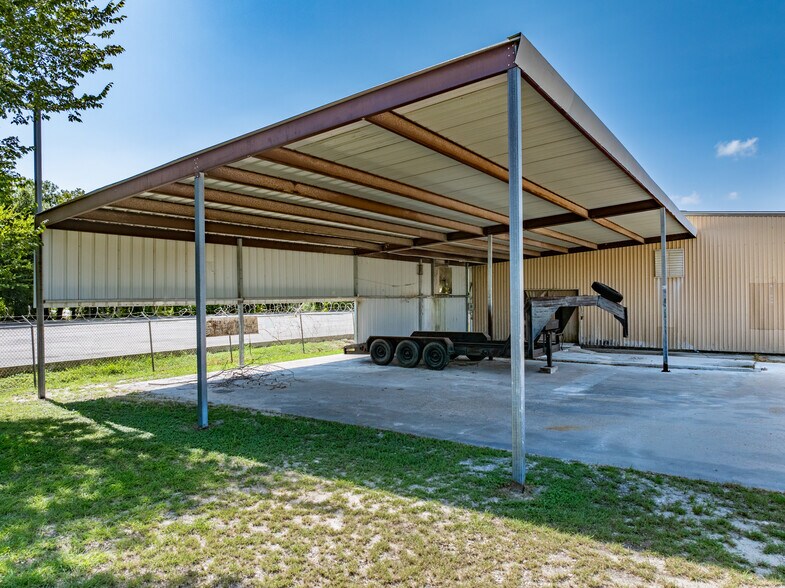 More Photos Of 3615 Almeda Genoa Rd, Houston Warehouse For Lease