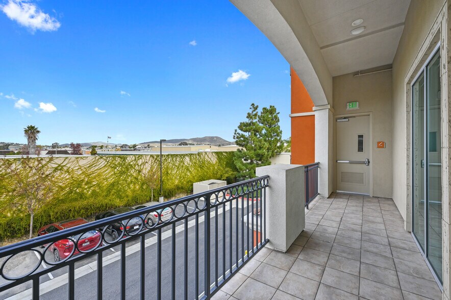 More Photos Of 950 Boardwalk, San Marcos Office For Sale