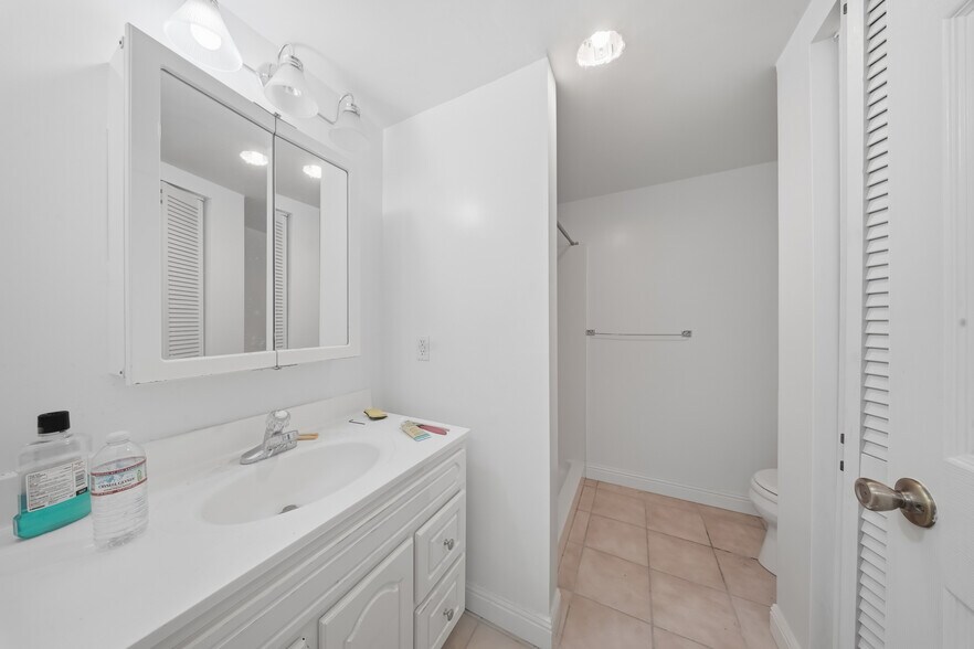 More Photos Of 561 Minna St, San Francisco Multifamily For Sale