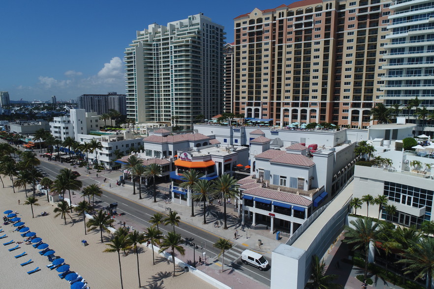 Primary Photo Of 17 S Fort Lauderdale Beach Blvd, Fort Lauderdale Storefront For Lease