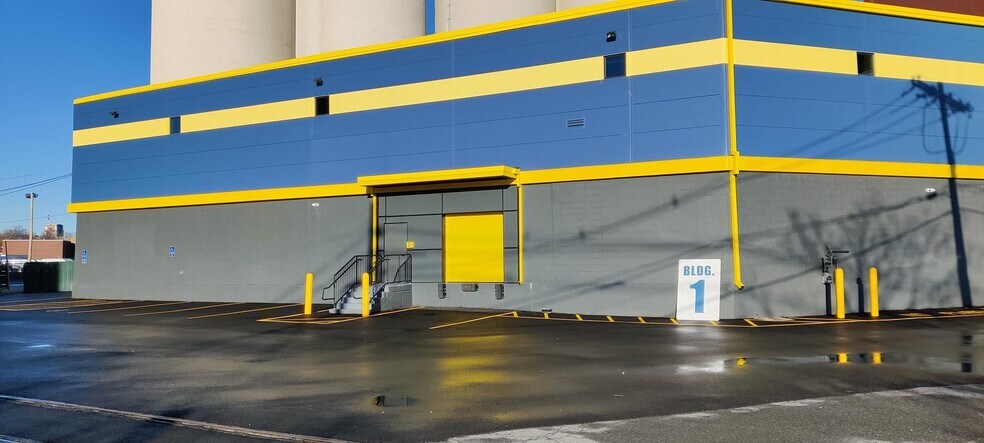More Photos Of 50 Terminal St, Charlestown Self Storage For Lease