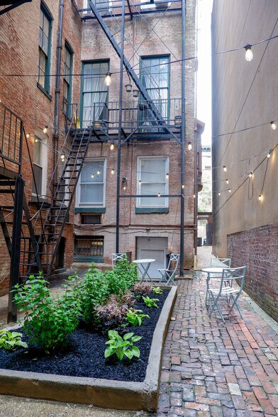 More Photos Of 103 W Monument St, Baltimore Apartments For Sale