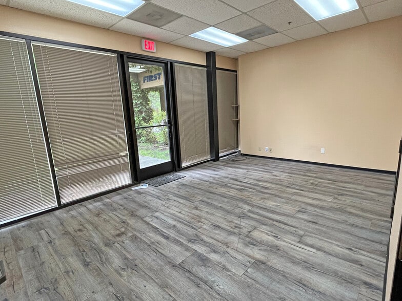 More Photos Of 6115-6125 State Farm Dr, Rohnert Park Light Manufacturing For Lease