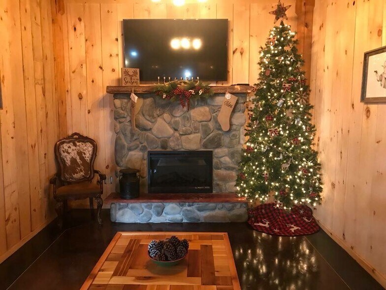 More Photos Of 347599 E 5400 Rd, Glencoe Lodge Meeting Hall For Sale