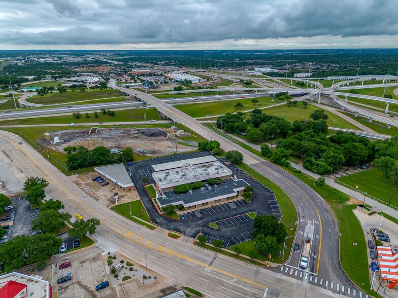 More Photos Of 6451 Brentwood Stair Rd, Fort Worth Office For Lease