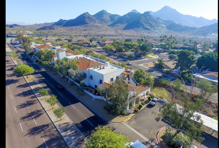 More Photos Of 1825-1845 E Northern Ave, Phoenix Office For Lease