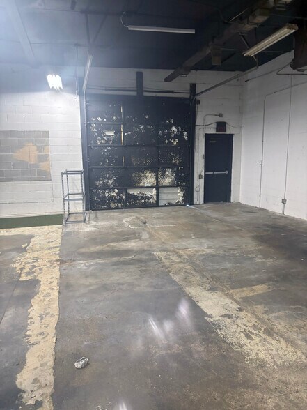 More Photos Of 6068 Baumgartner Industrial Dr, Mehlville Warehouse For Sale