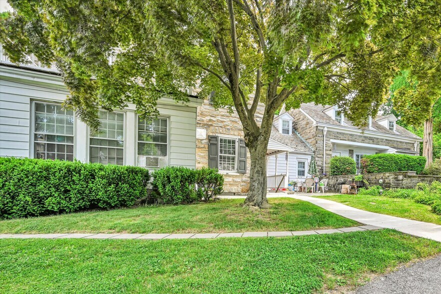 More Photos Of 1305 Hampden Blvd, Reading Multifamily For Sale