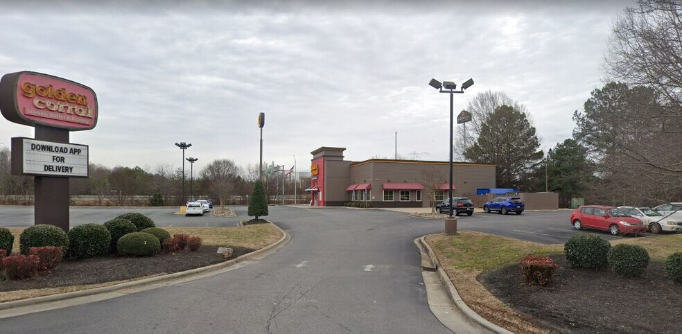 Primary Photo Of 120 Gallery Center Dr, Mooresville Restaurant For Sale