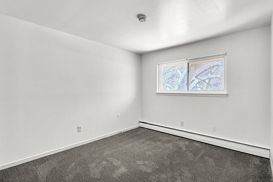 More Photos Of 1103 25th St, Rock Island Apartments For Sale