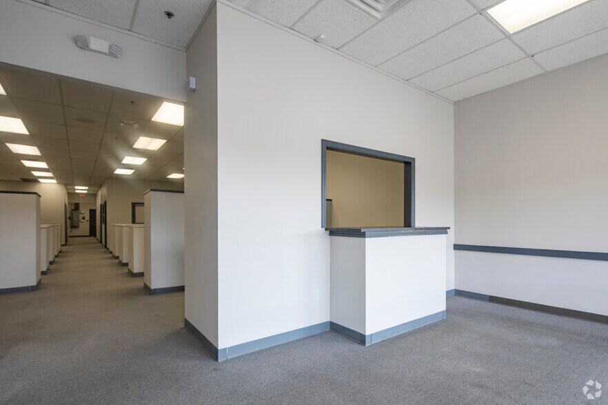 More Photos Of 1671-1691 Center Point Pky, Birmingham Unknown For Lease