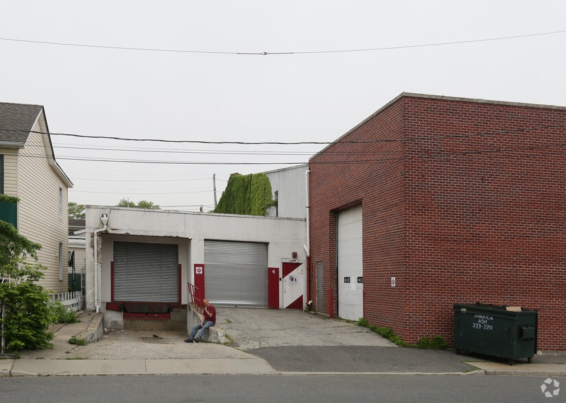 More Photos Of 91-101 Horton Ave, Lynbrook Warehouse For Lease