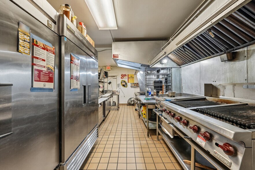 More Photos Of S76W17745 Janesville Rd, Muskego Restaurant For Sale