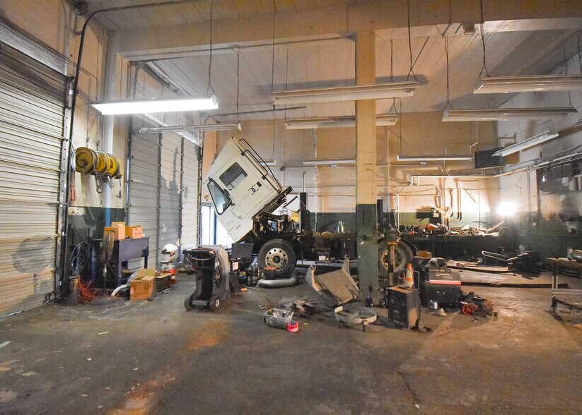 More Photos Of , Washington Unknown For Sale