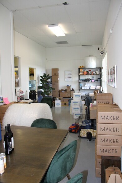 More Photos Of 1030 Railroad Ave, Novato Flex For Lease