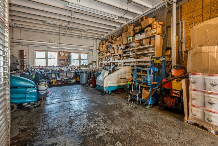 More Photos Of 41 Degnon Blvd, Bay Shore Manufacturing For Sale