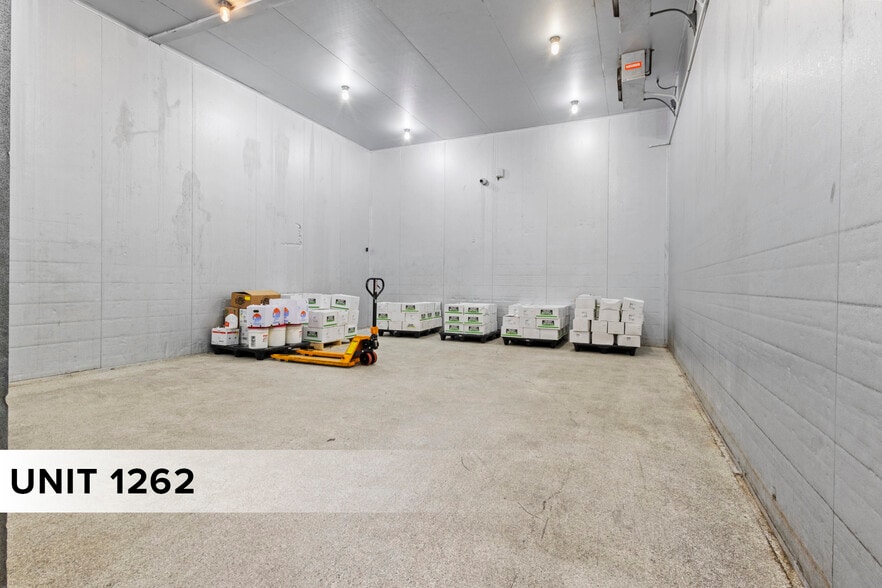 More Photos Of 1250-1264 SW Biltmore St, Port Saint Lucie Warehouse For Sale