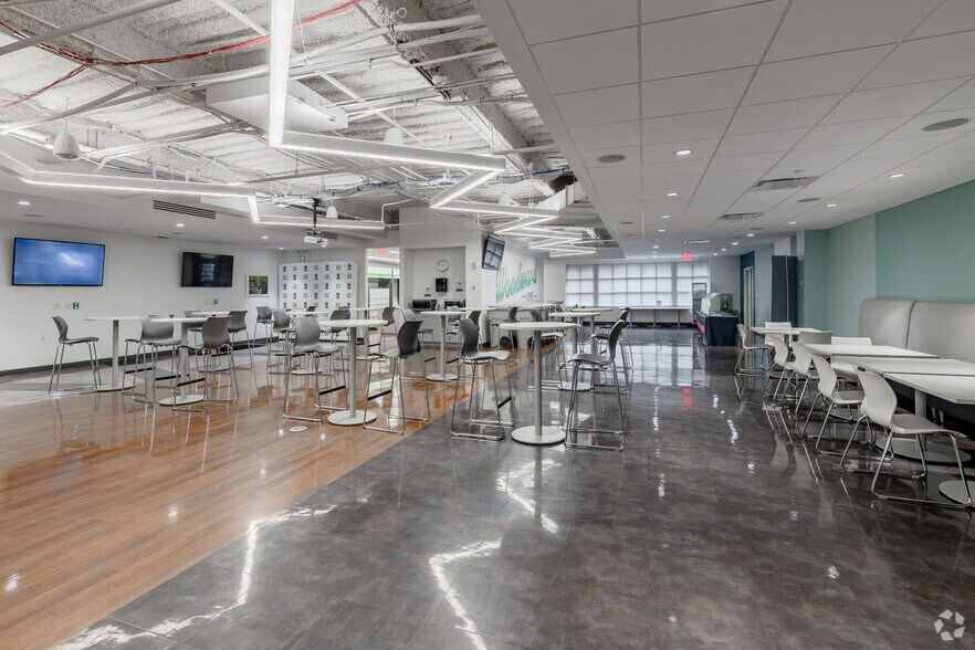 Photo of Mezz Floor Ste Building C/D - 100