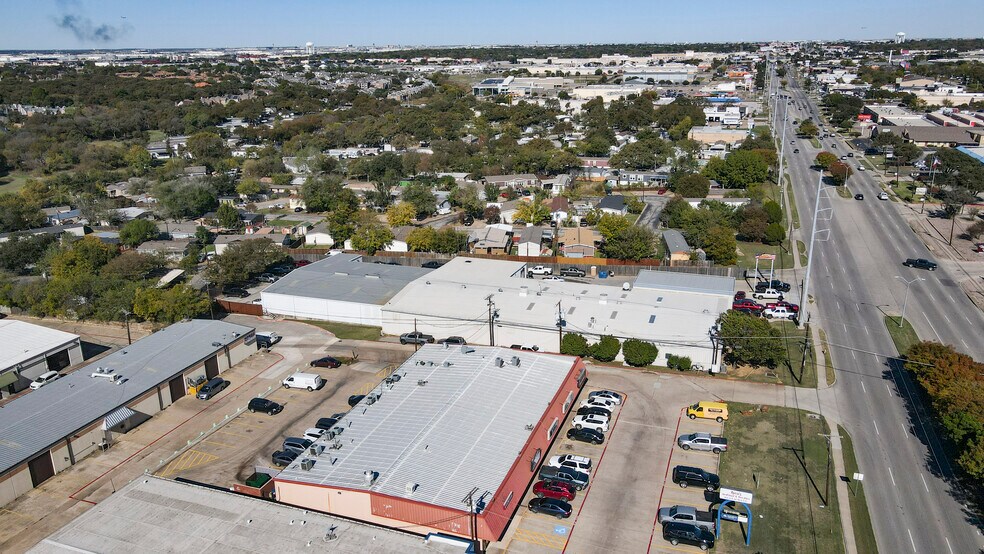 More Photos Of 913 N Belt Line Rd, Irving Distribution For Sale
