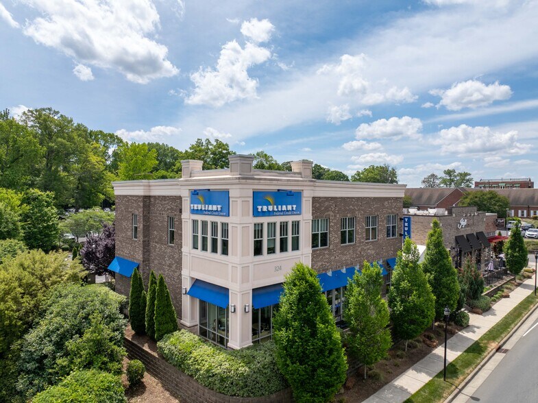 Primary Photo Of 324 N Trade St, Matthews Freestanding For Lease