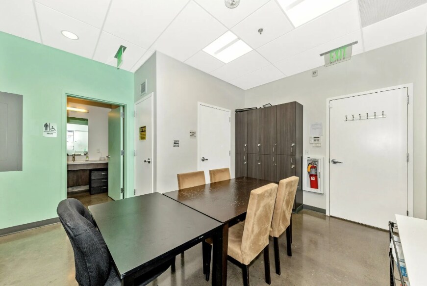 More Photos Of 6550 Mercantile Dr E, Frederick Medical For Sale