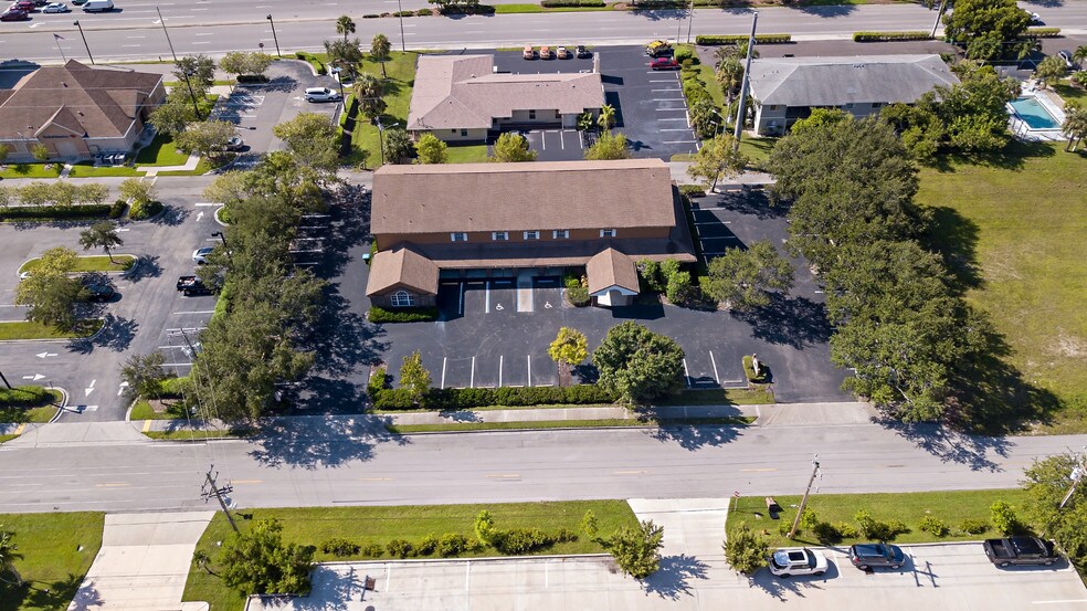 More Photos Of 418 SW 47th Ter, Cape Coral Medical For Sale