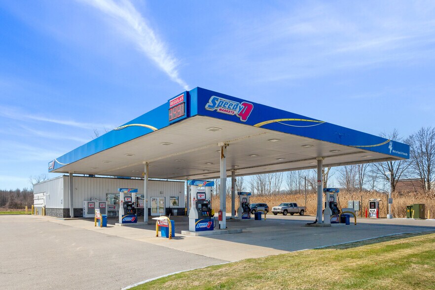 More Photos Of 37750 Twenty-Six Mile Rd, New Baltimore Service Station For Sale