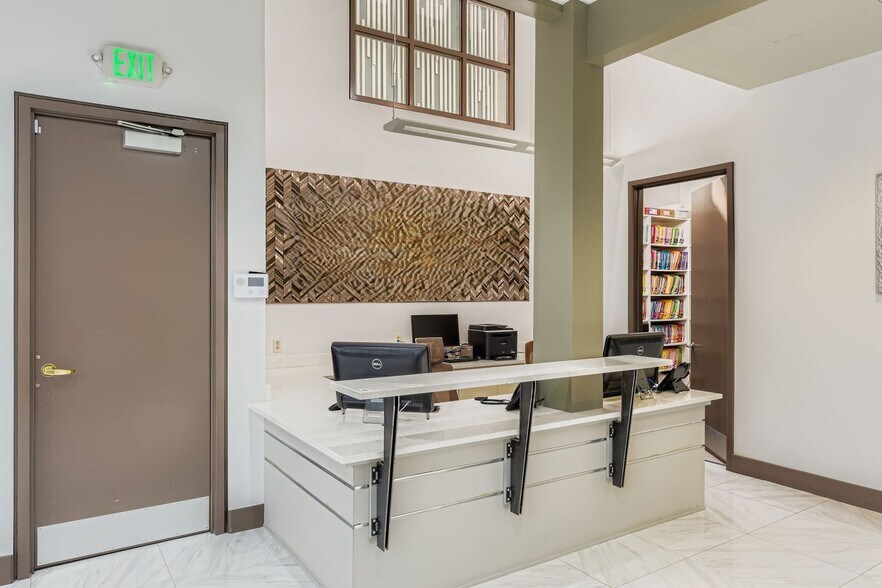 More Photos Of 5420 S Quebec St, Englewood Medical For Sale