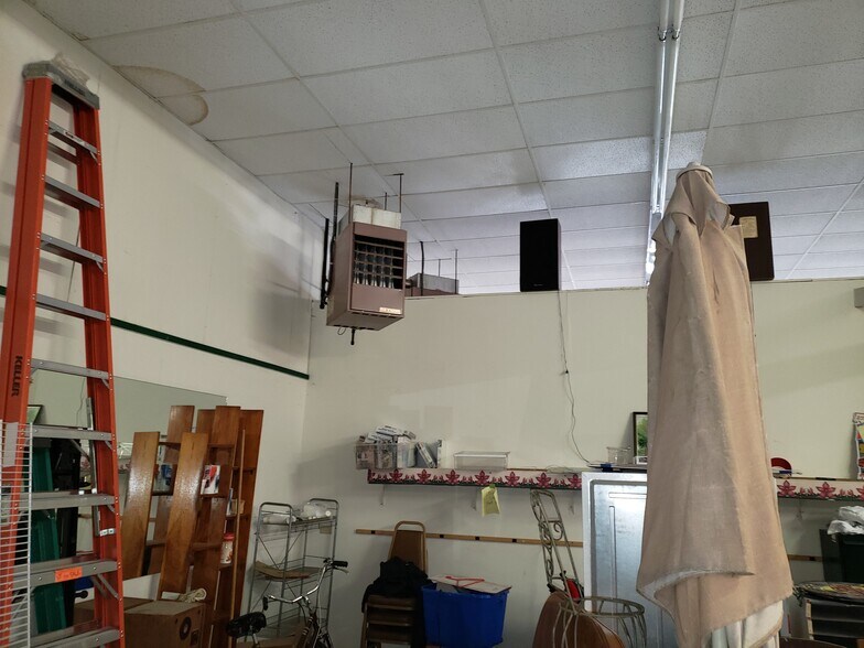 More Photos Of 5617 Grand Ave, Duluth Storefront For Sale