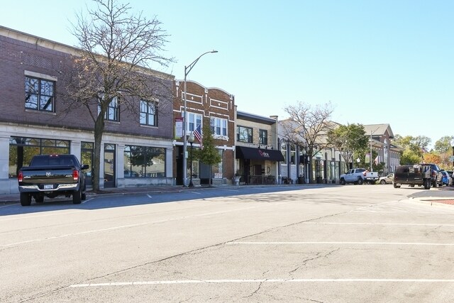 More Photos Of 301 N Cass Ave, Westmont Storefront Retail Office For Lease