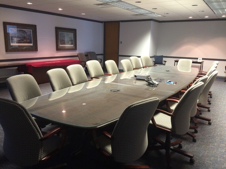 More Photos Of 11 Stanwix St, Pittsburgh Office For Lease