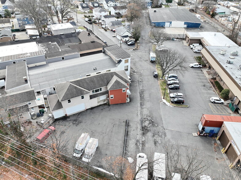 More Photos Of 211 6th Ave, Hawthorne Storefront For Lease