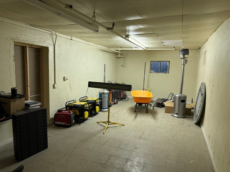 More Photos Of 1316 7th St, Modesto Warehouse For Lease