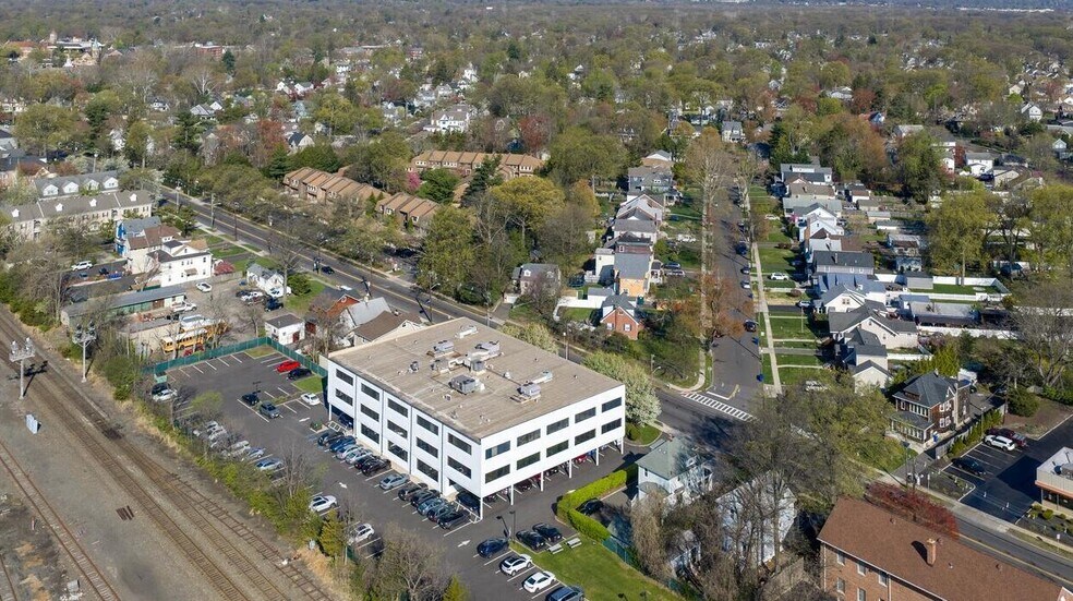 More Photos Of 340 North Ave E, Cranford Office For Lease