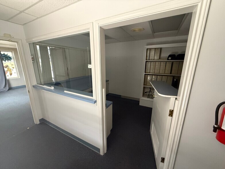 More Photos Of 3402 N Big Spring St, Midland General Retail For Lease