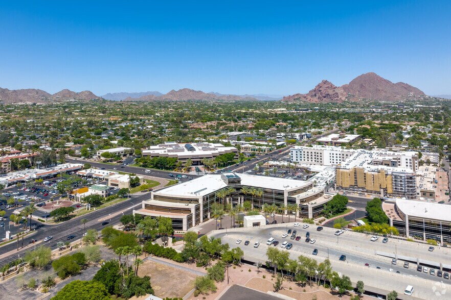 More Photos Of 3131 E Camelback Rd, Phoenix Office For Lease