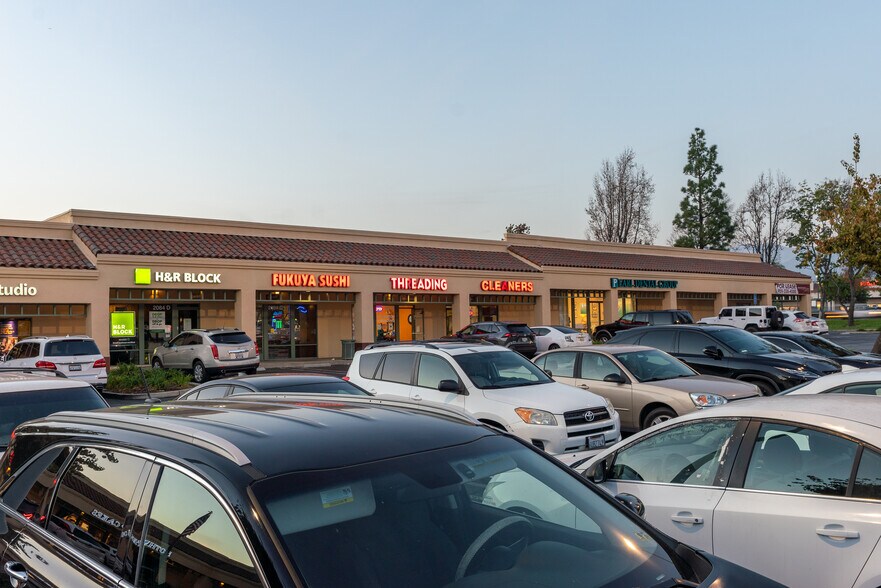 More Photos Of 2080-2086 Foothill Blvd, La Verne Freestanding For Lease