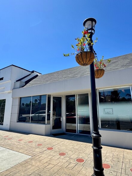 Primary Photo Of 333 Main St, El Segundo Storefront For Lease