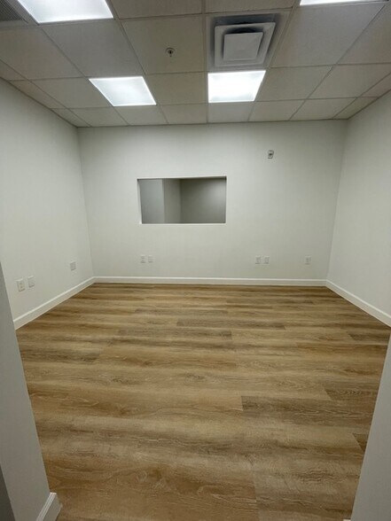 More Photos Of 4900 S University Dr, Davie Unknown For Lease