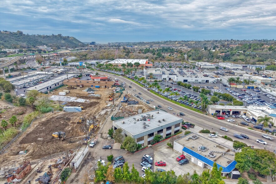 More Photos Of 5959 Mission Gorge Rd, San Diego Office For Sale