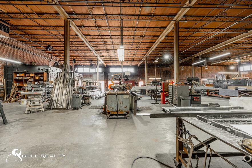 More Photos Of 979 Donnelly Ave SW, Atlanta Warehouse For Sale