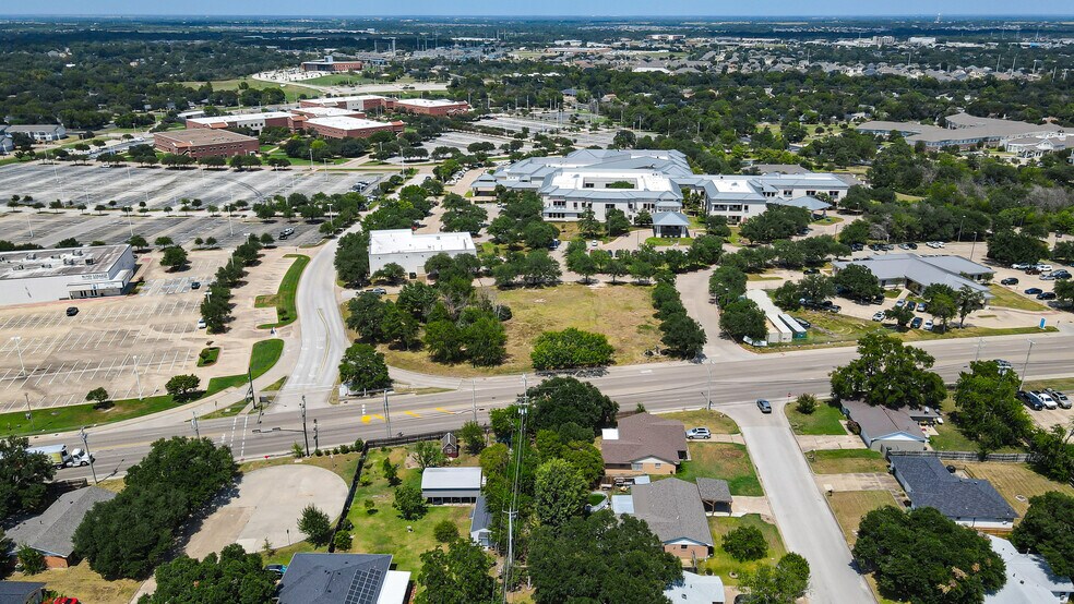 More Photos Of 2100 29th st, Bryan Land For Lease