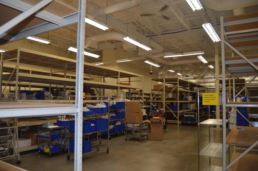 More Photos Of 4170 Lafayette Center Dr, Chantilly Light Distribution For Lease