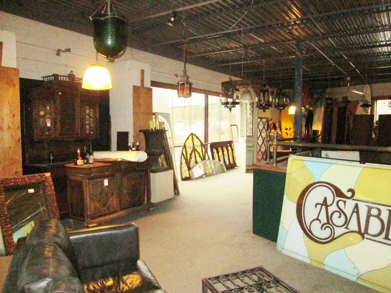 More Photos Of 4783 Peachtree Rd, Atlanta Freestanding For Sale