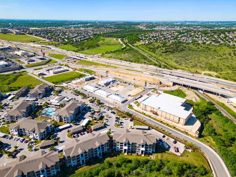 More Photos Of 7323 N Loop 1604 E, San Antonio Office For Sale