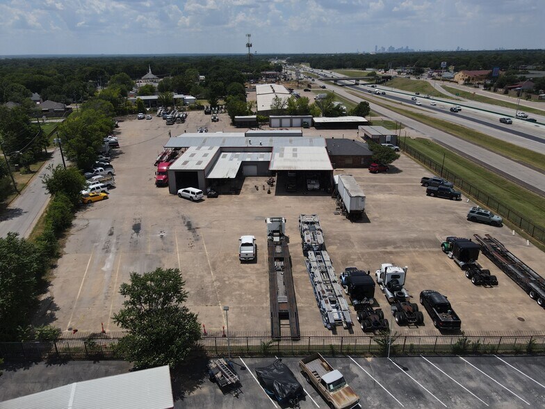 More Photos Of 9779 C F Hawn Fwy, Dallas Distribution For Lease