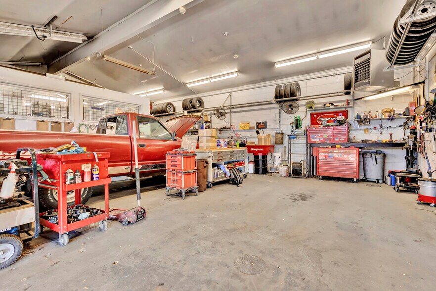 More Photos Of 4415 Ward Rd, Wheat Ridge Auto Repair For Sale
