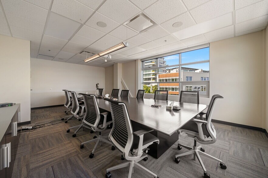 More Photos Of 388 Harbour Rd, Victoria Storefront Retail Office For Sale