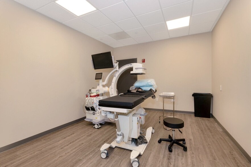 More Photos Of 10 Waldron Ave, Nyack Storefront For Lease