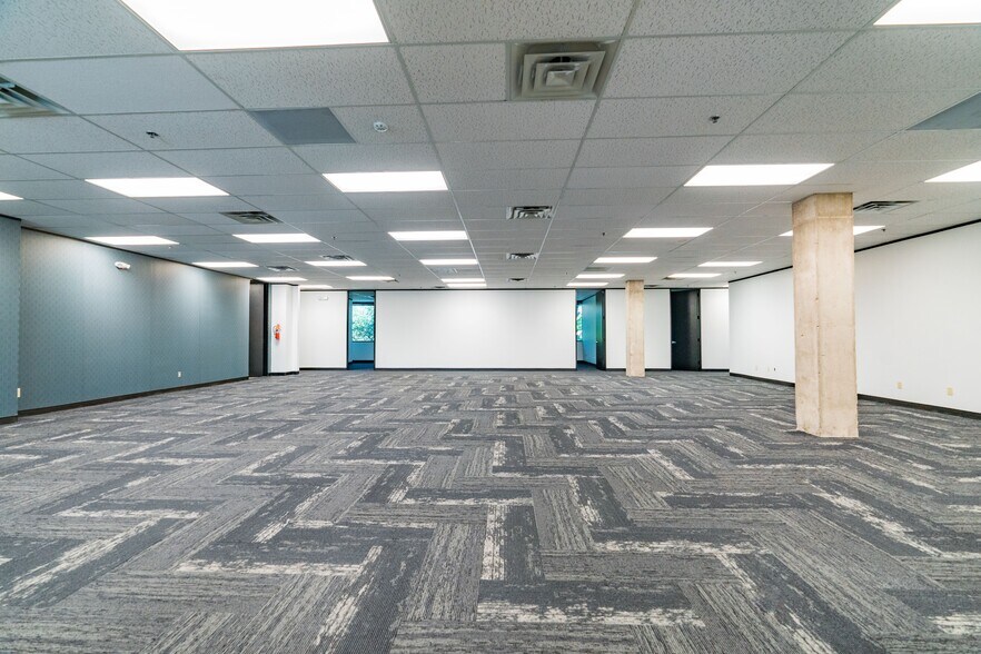 More Photos Of 206 Wild Basin Rd, Austin Office For Lease